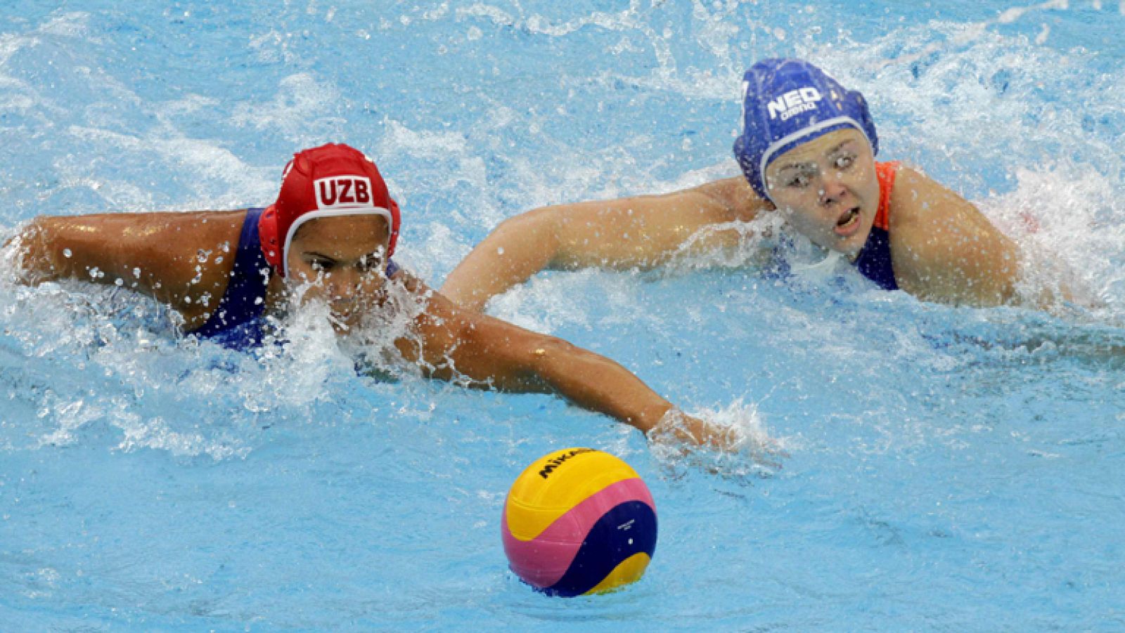 Waterpolo femenino. Fase de grupos: Uzbekistán - Holanda