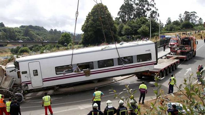 Telediario 1 - Telediario - 15 horas - 25/07/13