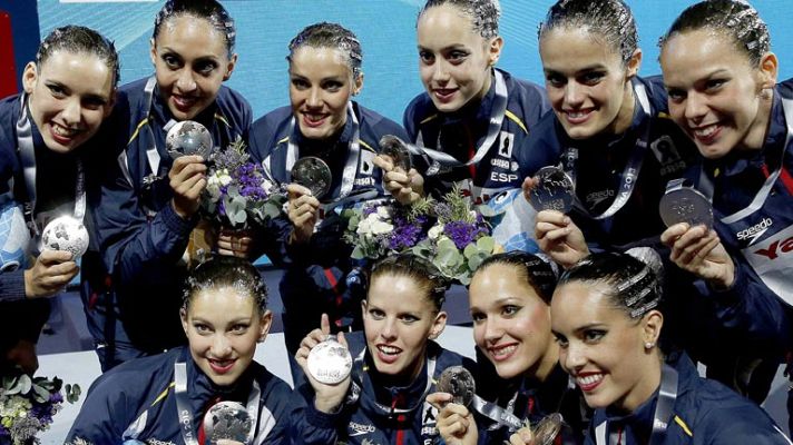 Telediario 1 - La sincronizada, cosecha de medallas para España