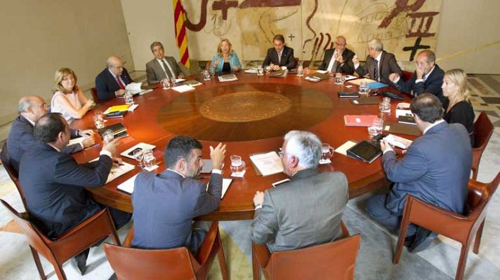 Telediario 1 - Cataluña prorroga sus presupuestos
