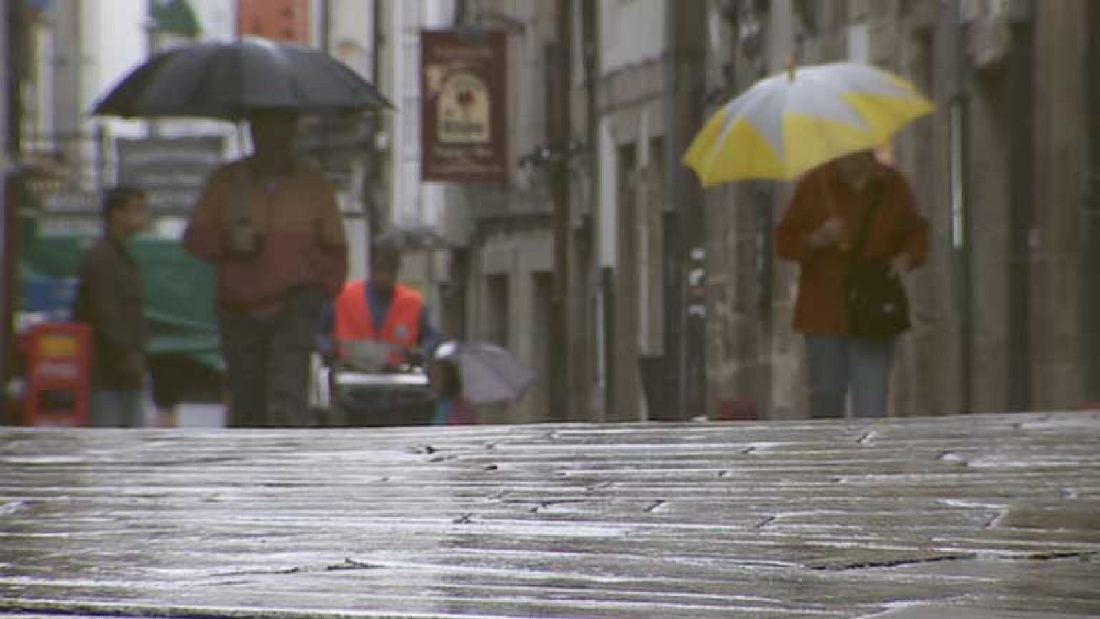 La lluvia llega acompañada de una bajada de los termómetros