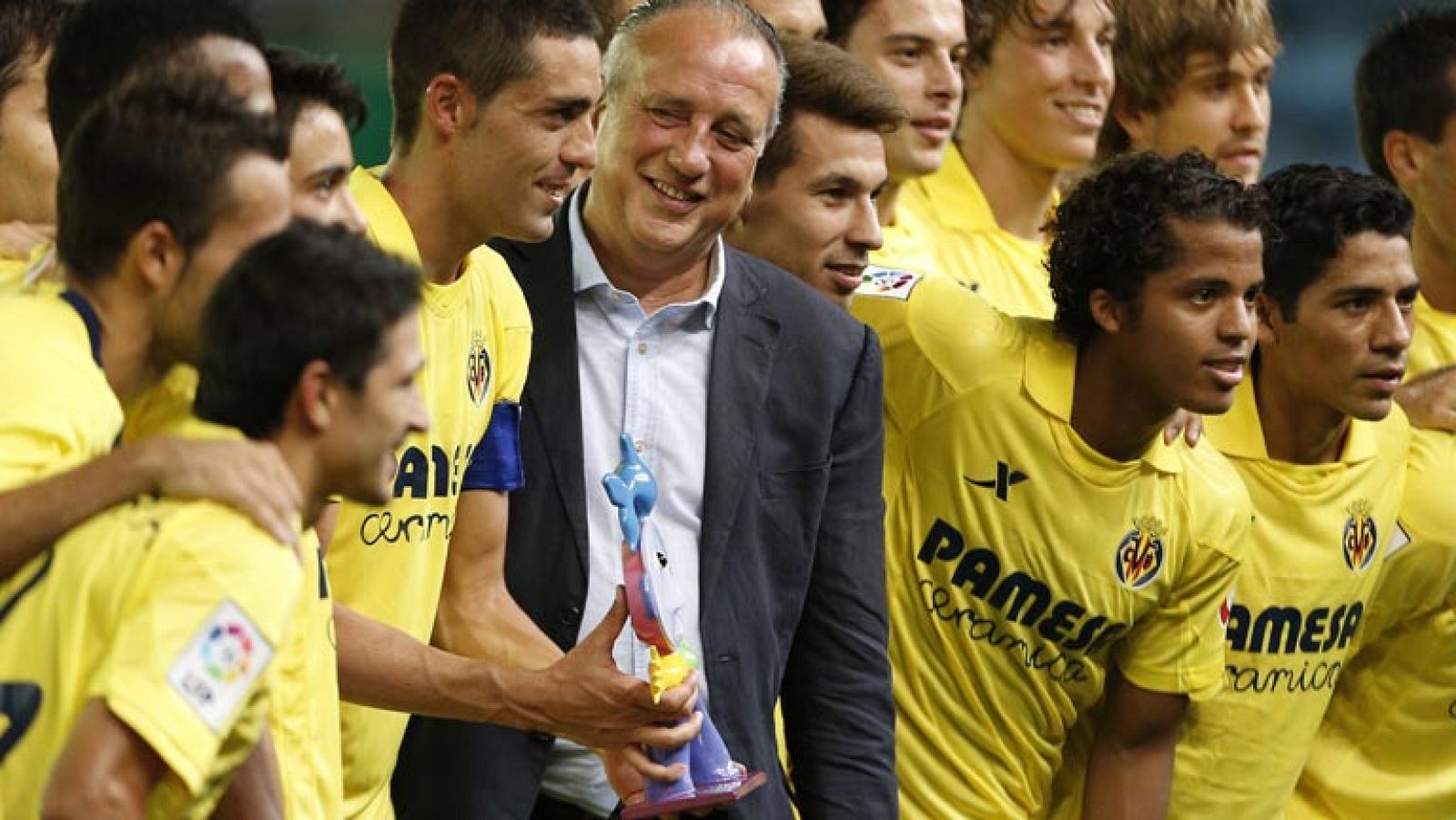 El Villarreal gana el Trofeo de la Cerámica