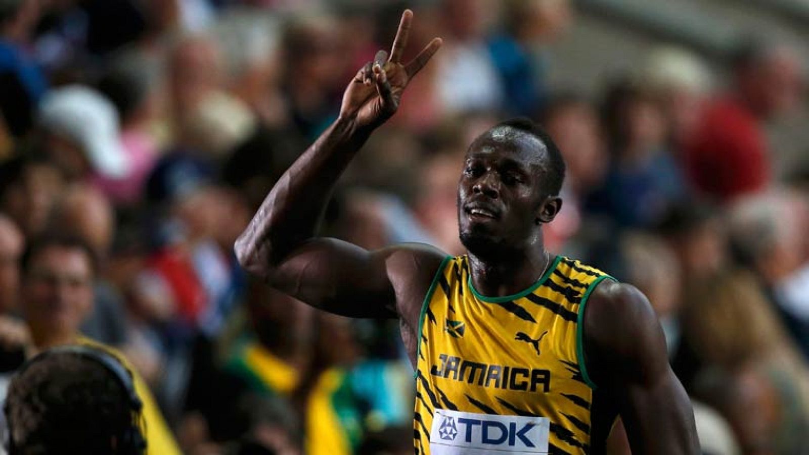 El jamaicano Usain Bolt, figura máxima del atletismo mundial, ha clausurado la primera jornada de los Mundiales de Moscú con un paseo de 100 metros que le condujo a las semifinales en 10.07 segundos.