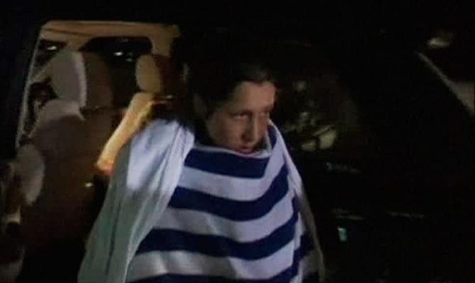 Informativo 24h - Las dos jóvenes británicas atacadas con ácido en Zanzíbar se recuperan en Londres