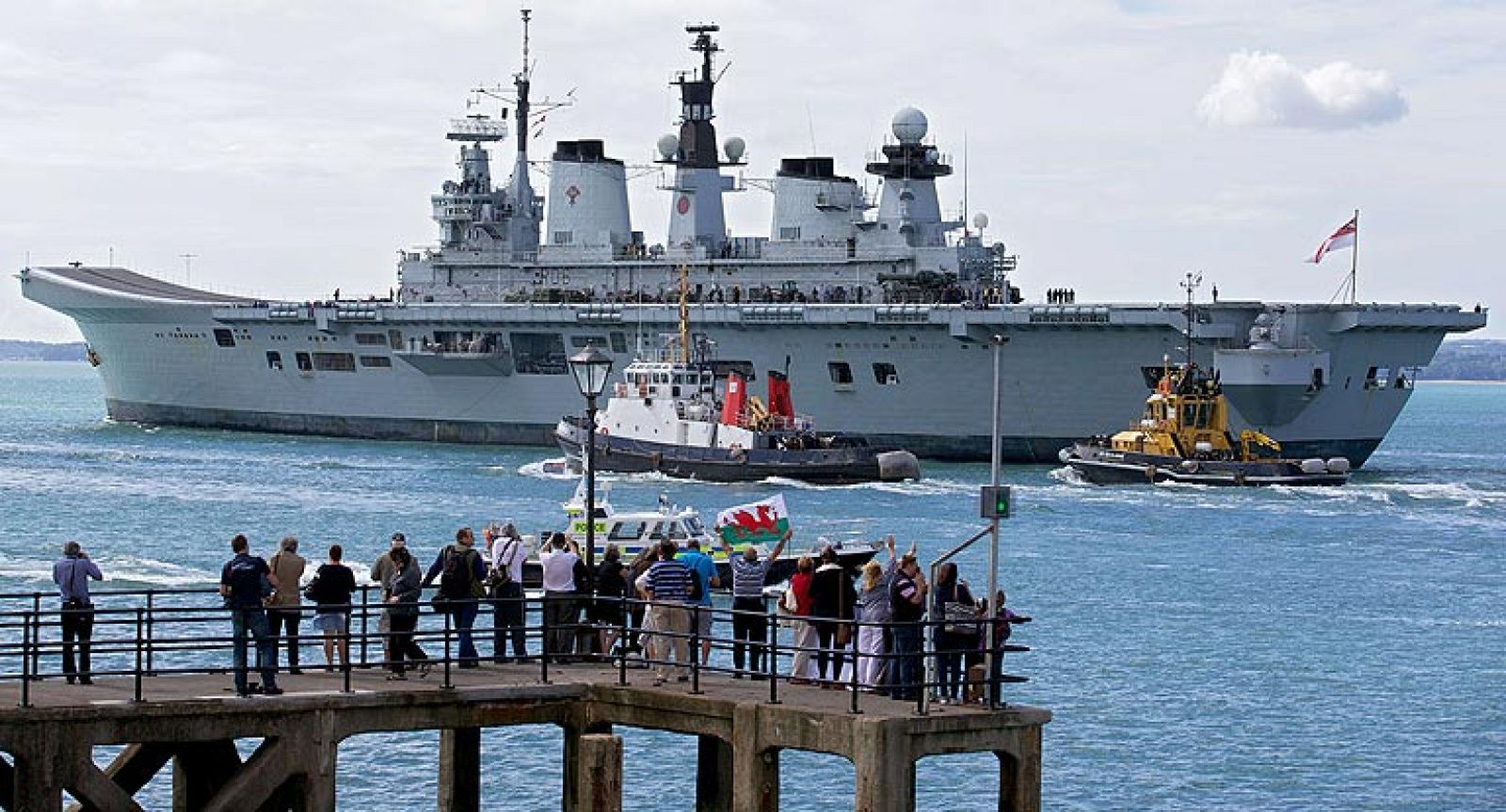 El gobierno británico estudia acciones legales contra España por Gibraltar