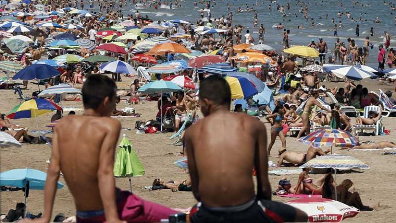 Chubascos en el noroeste y más calor en el suroeste