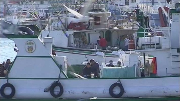 Telediario 1 - Arias Cañete presenta a los pescadores de Barbate el acuerdo pesquero entre la UE y Marruecos