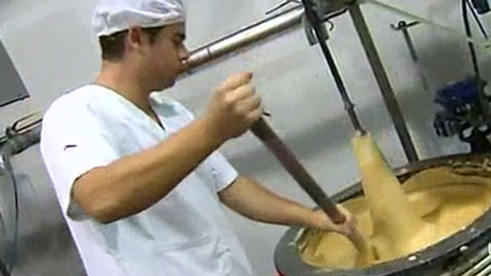 La mañana de la 1 - Haciendo turrón en pleno agosto