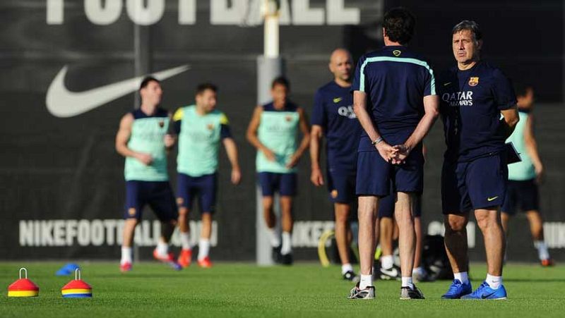 El Barça entrena a las órdenes del Tata Martino, que ha vuelto a ilusionar al barcelonismo, recuperando una de sus señas de identidad, la presión para robar el balón.
