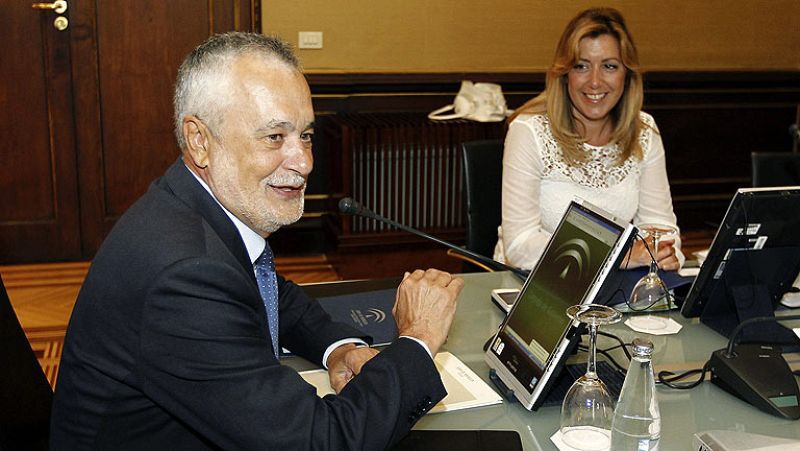 Griñán destaca que una mujer, Susana Díaz, le releve al frente de la Presidencia de la Junta de Andalucía