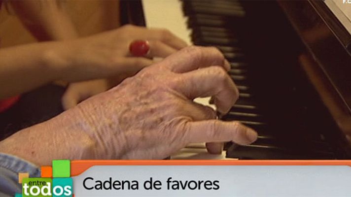 Entre todos - Inés enseña a Álvaro a tocar piano