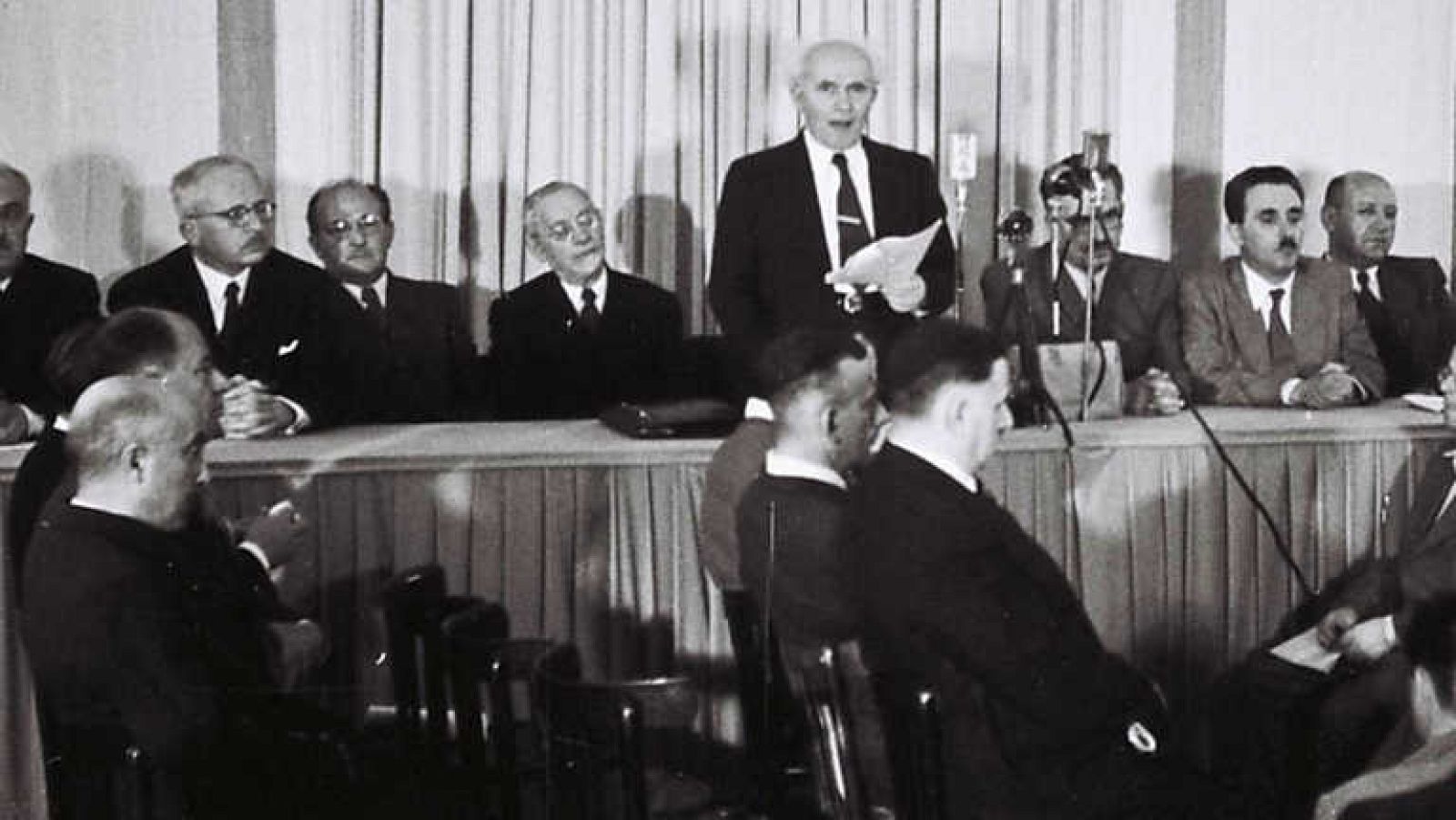 Docufilia - Cuando el mundo se tambalea: La creación del Estado de Israel - ver ahora