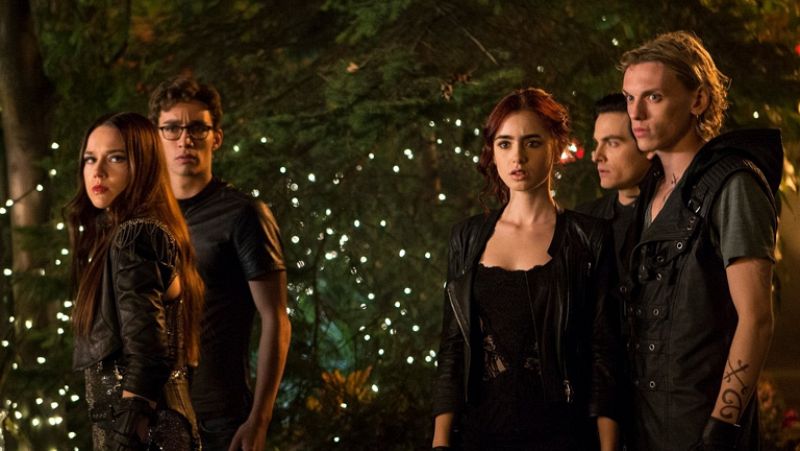 Días de cine: 'Cazadores de sombras'