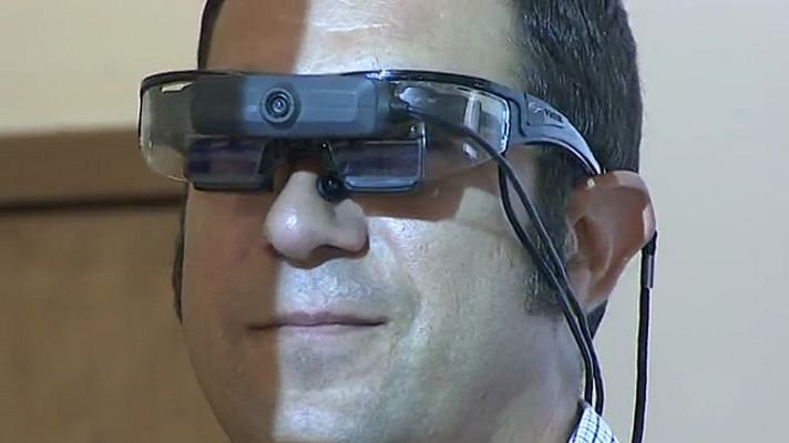 Telediario 1 - Unas gafas inteligentes facilitan la comunicación del profesor con los alumnos