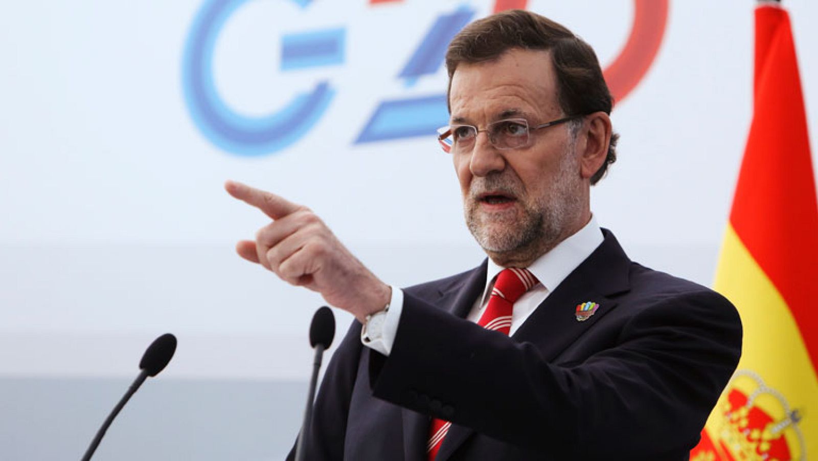 Rajoy y Cameron abordan la crisis de Gibraltar | Ver