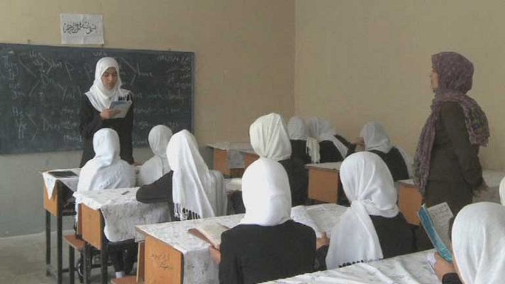 Telediario 1 - Día de la Alfabetización