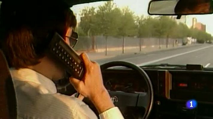 Telediario 1 - Del 'zapatófono' al 'smartphone'