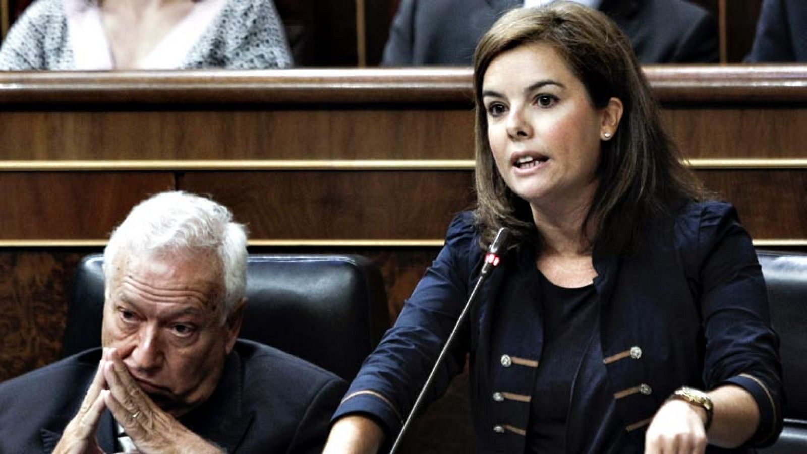 El Gobierno pide al PSOE prudencia porque la corrupción es un problema de todos - Informativo 24h | Ver