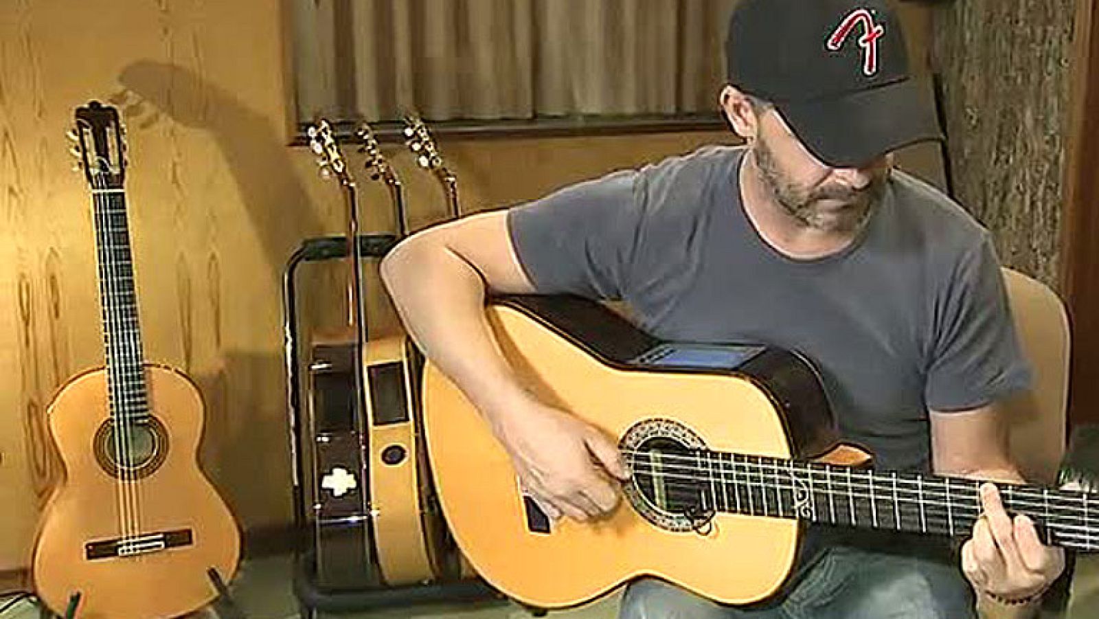 Nace en España la guitarra inteligente | Ver