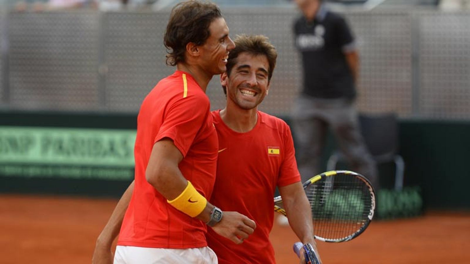 Nadal y López sellan la permanencia de España en el dobles | Ver