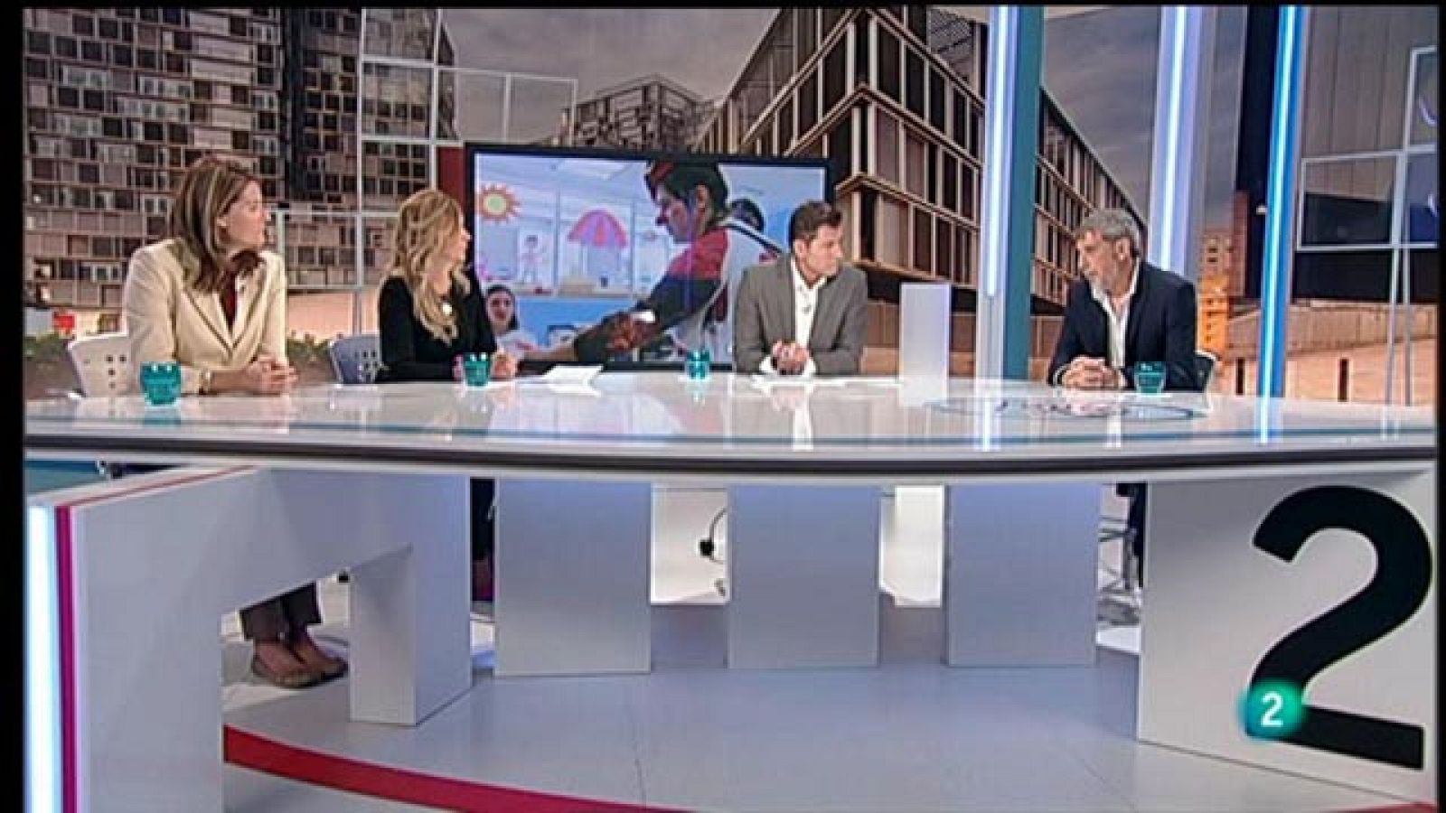 Para Todos La 2 -  Debate: Aulas hospitalarias