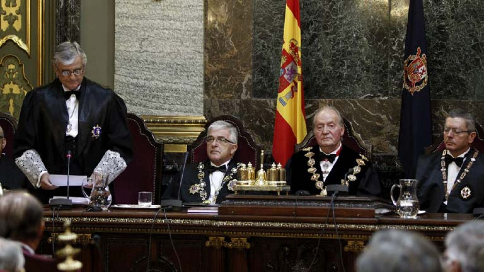 El fiscal general del Estado advierte de que no habrá zonas de penumbra para los corruptos