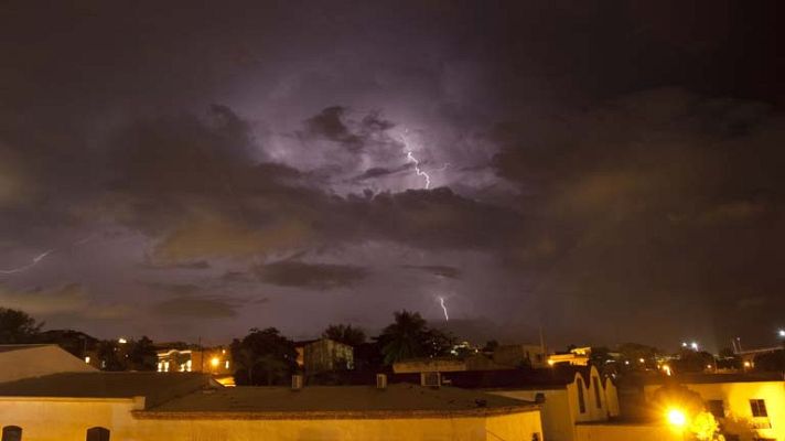El tiempo - Tormentas localmente fuertes en el sudeste peninsular