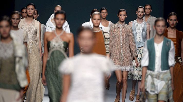 Telediario 1 - Penúltima jornada de la Madrid Fashion Week dedicada a la moda peruana