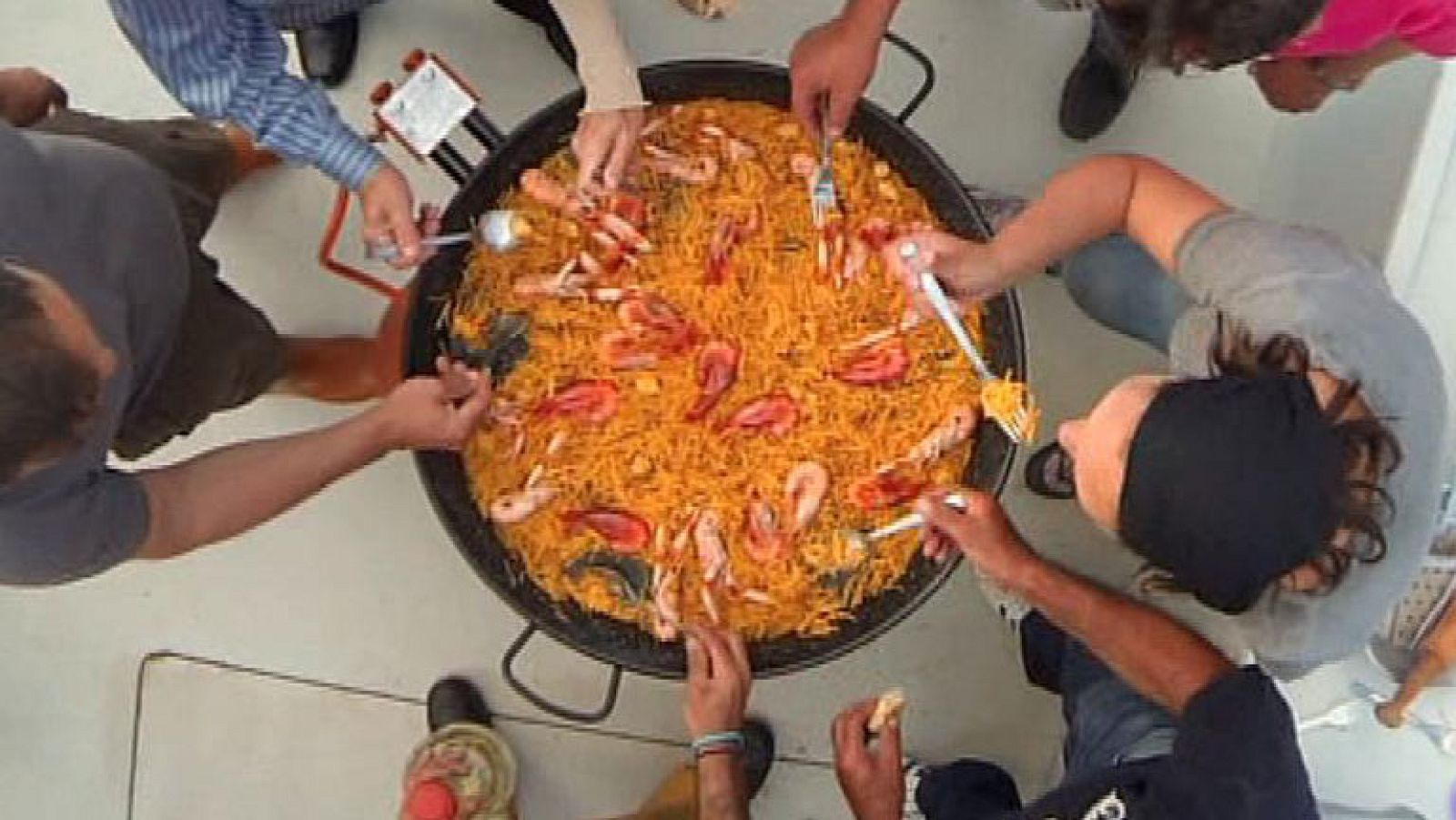 Un país para comérselo - Recetas - Fideuá de Gandía