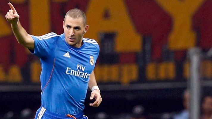 Champions League - Benzema amplía la ventaja madridista (0-2)