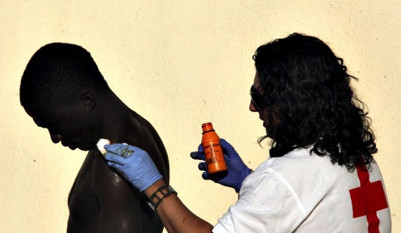 Unos 250 inmigrantes intentan entrar en Ceuta en un nuevo asalto a la valla fronteriza