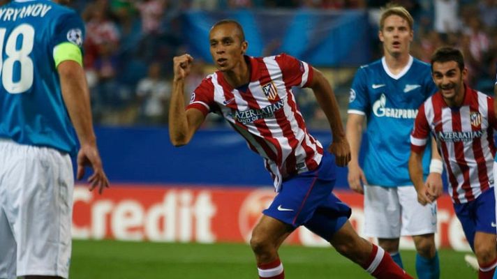 Champions League - Miranda adelanta al Atlético de cabeza tras el saque de un córner (1-0)