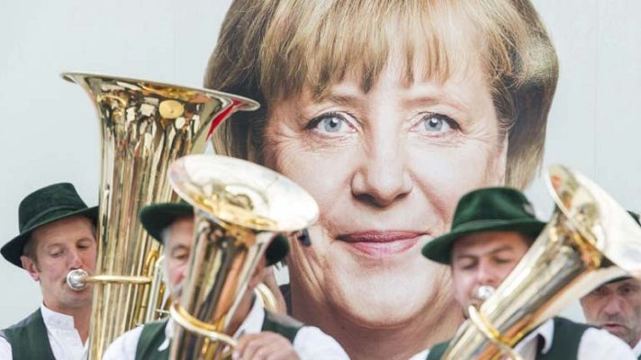 Telediario 1 - Los sondeos dan como clara vencedora a la CDU de Angela Merkel