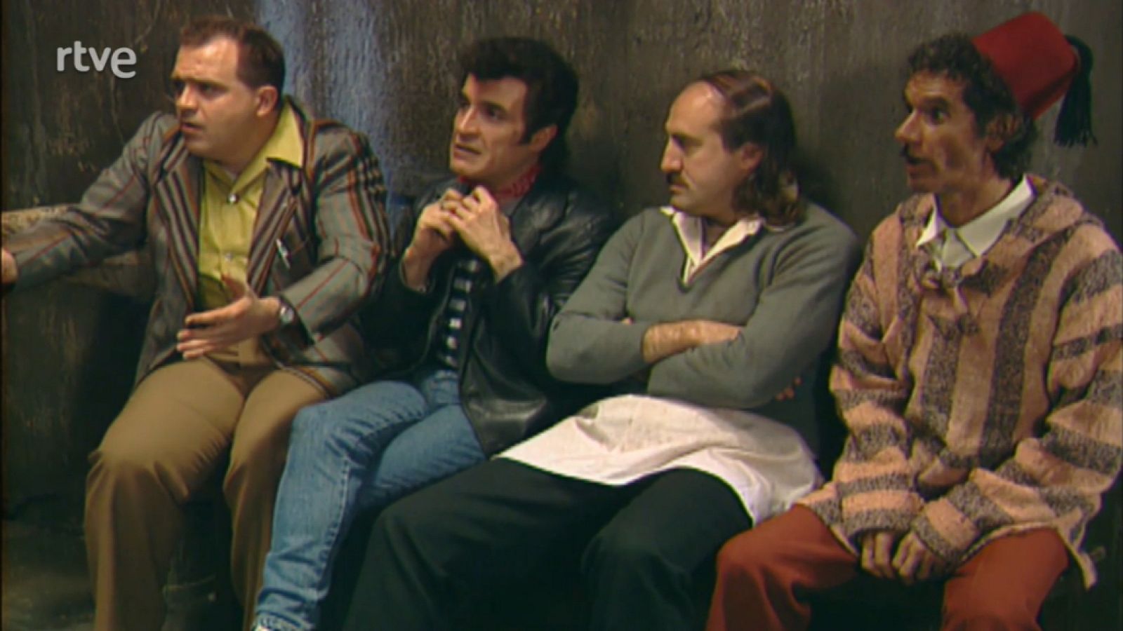 Makinavaja - El mejor amigo del hombre es ... el polisia - Ver ahora