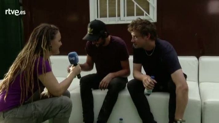 Atención obras - Charlando con Foals