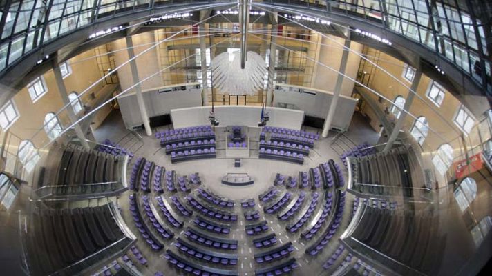 Telediario 1 - Angela Merkel no tiene garantizada una cómoda mayoría, según los sondeos