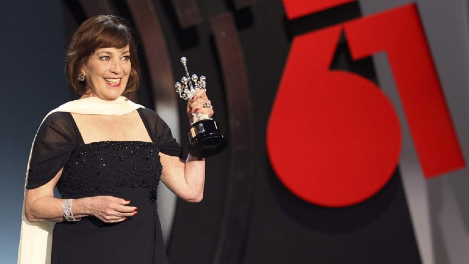 La actriz Carmen Maura recibe el Premio Donostia en el Festival de San Sebastián