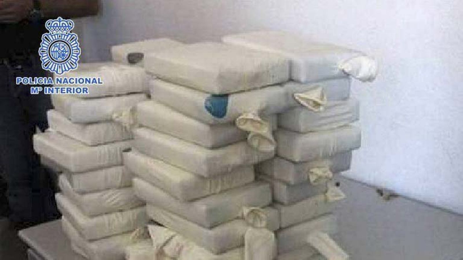 Detenida la tripulación de un pesquero cargado con 450 kilos de cocaína, en Las Palmas