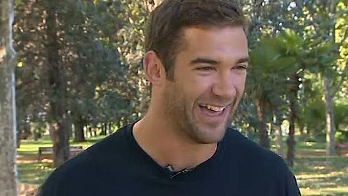 Telediario 1 - La aventura de Lewis Howes, de la red al balonmano