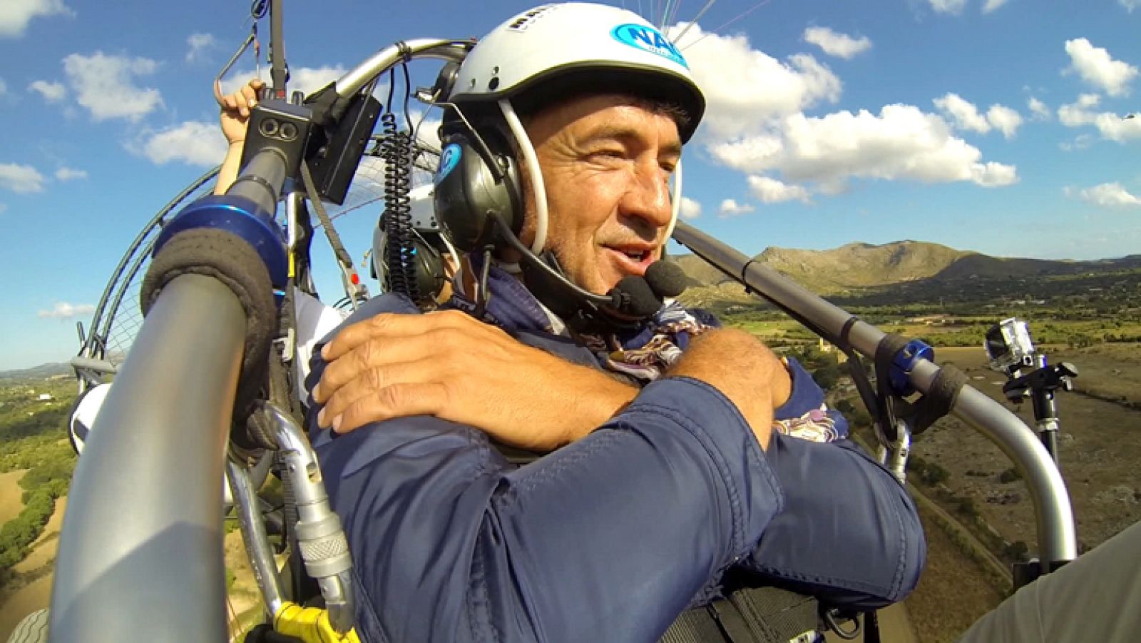 España a ras de cielo - El apasionante vuelo en paramotor