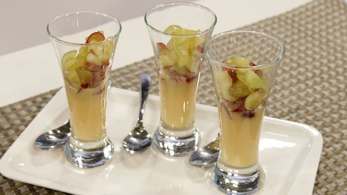 RTVE Cocina - Uvas a la crema dulce