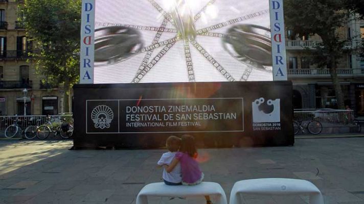 Telediario 1 - Fuera de la sección oficial