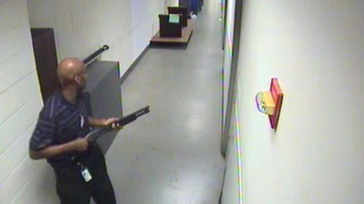 Telediario 1 - El Pentágono difunde imágenes del tiroteo en el Navy Yard en Washington