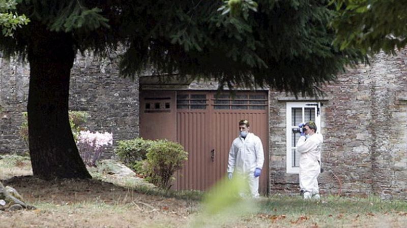 La niña hallada muerta en Santiago fue sedada y asfixiada, según los primeros análisis - Telediario 1 | Ver