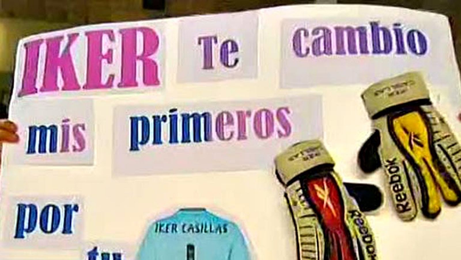 Los aficionados ilicitanos echaron más leña al fuego en el debate de la portería del Real Madrid al recibir con cariño a Iker Casillas.