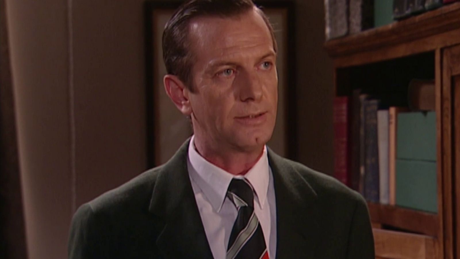 Amar en tiempos revueltos - T3 - Episodio 217 - Ver ahora