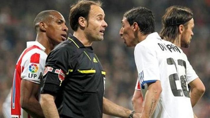 Telediario 1 - Mateu Lahoz, un árbitro experto en derbis madrileños