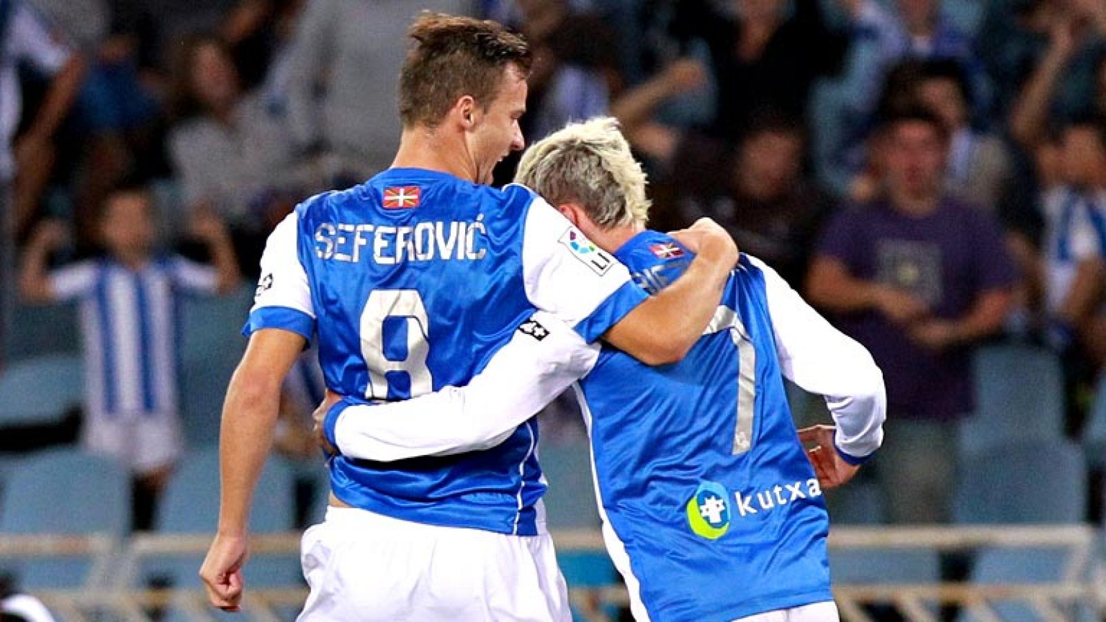 El entrenador de la Real Sociedad, Jagoba Arrasate, ha dado a  conocer este lunes la lista de convocados para el partido del  miércoles en el BayArena ante el Bayer Leverkusen, correspondiente a  la segunda jornada de la fase de grupos de la Liga de