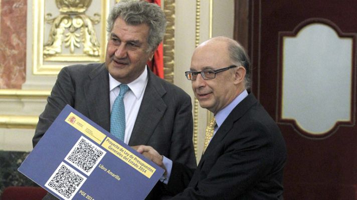 Telediario 1 - Las pensiones suponen más de un tercio del total del gasto presupuestado para 2014