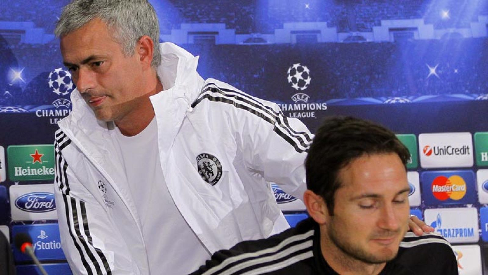 Mourinho da por acabada la rueda de prensa y se marcha | Ver